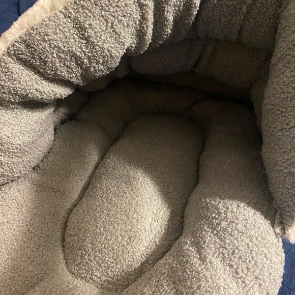 Koolaburra by Ugg Zuri Small Pet Bed NEW with tags - Picture 3 of 7